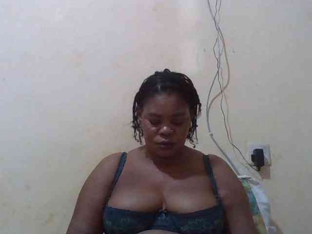 Sexydove webcam