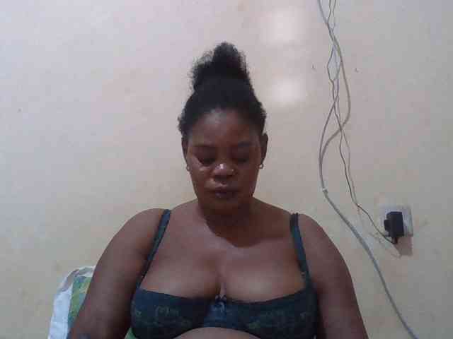 Sexydove webcam