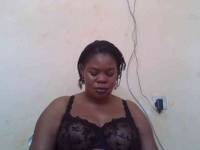 Sexydove webcam