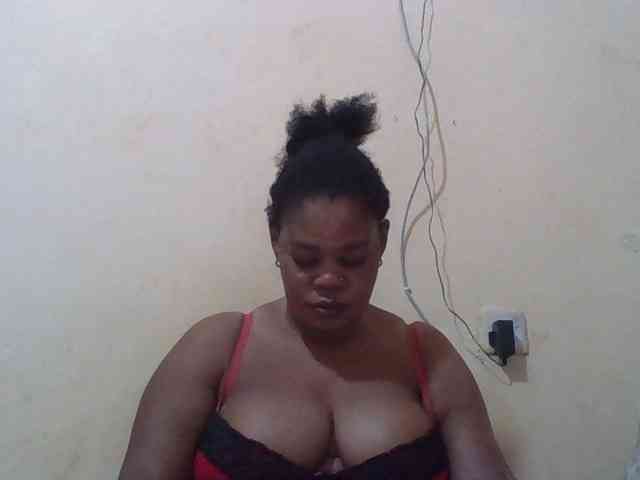 Sexydove webcam