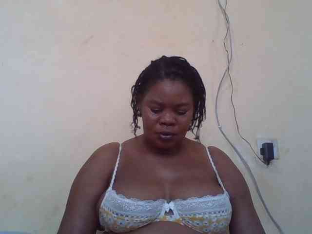 Sexydove webcam