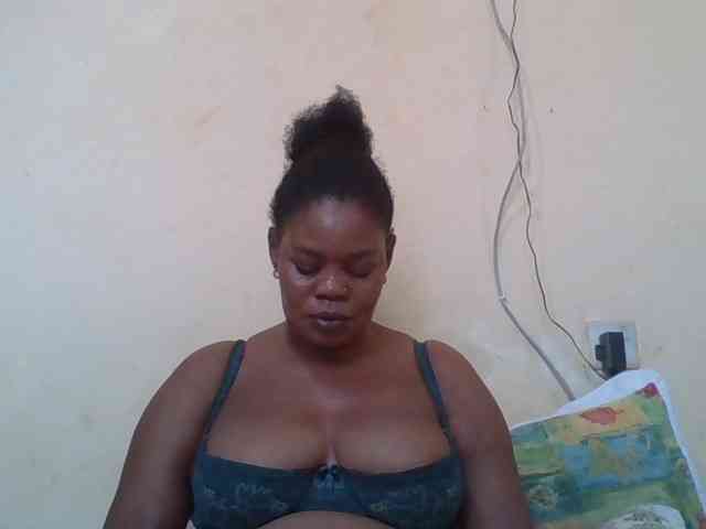 Sexydove webcam