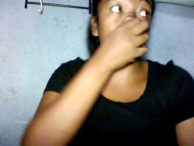 Aicha2's BongaCams show and profile