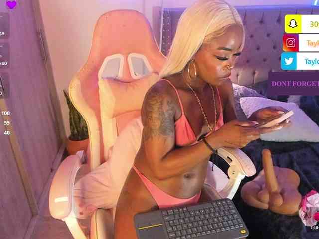 Miss-west webcam