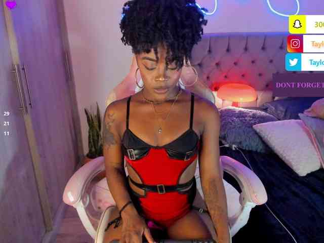 Miss-west webcam