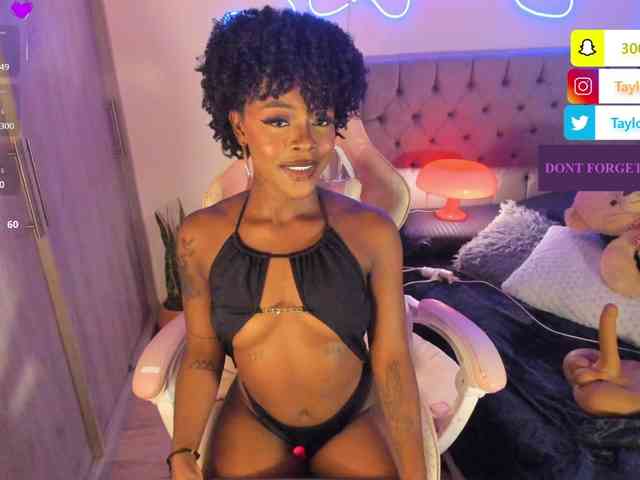Miss-west webcam