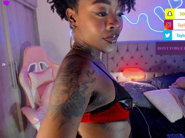 Miss-west webcam