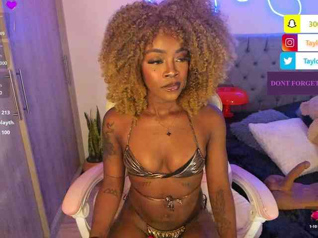Miss-west webcam