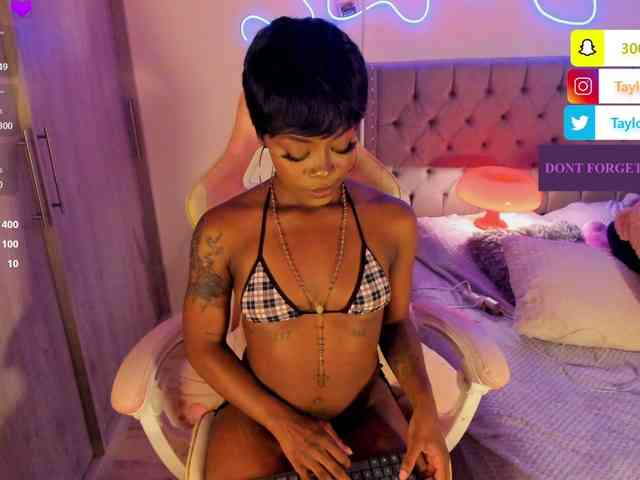 Miss-west webcam