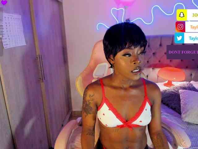 Miss-west webcam