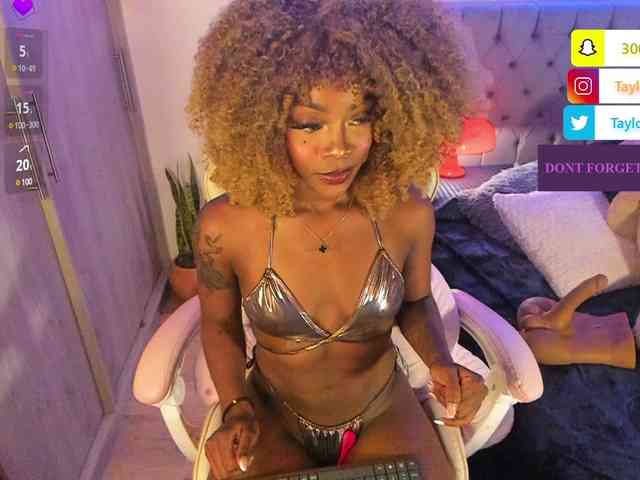 Miss-west webcam