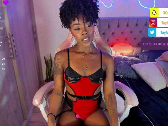 Miss-west webcam
