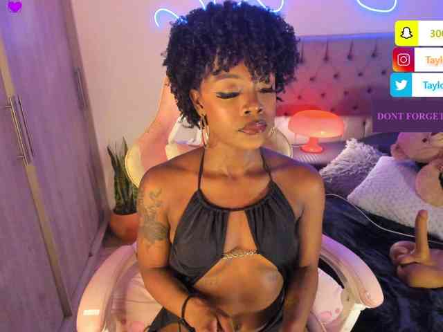 Miss-west webcam