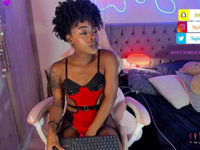 Miss-west webcam