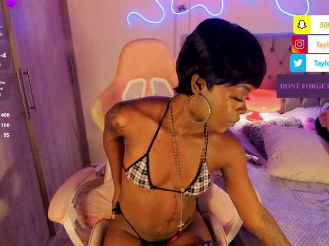 Miss-west webcam