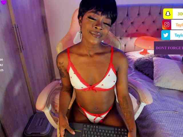 Miss-west webcam