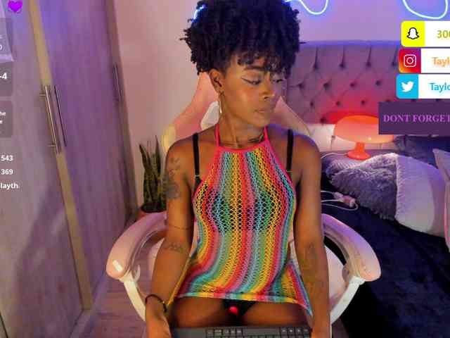 Miss-west webcam