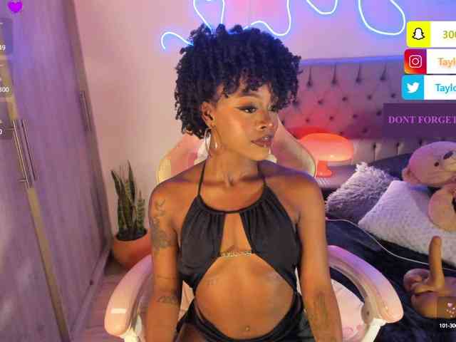 Miss-west webcam