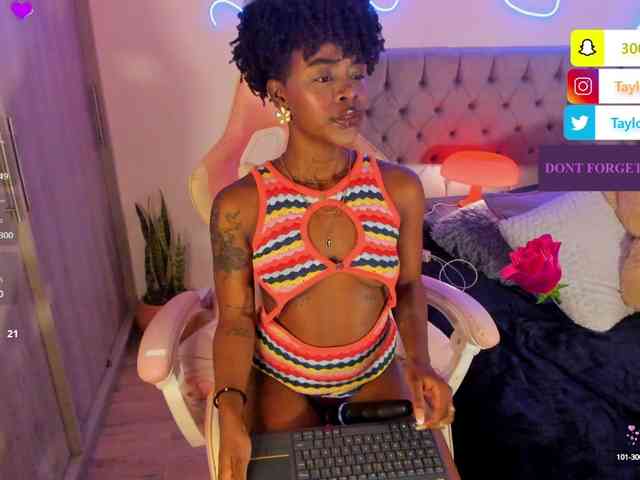 Miss-west webcam