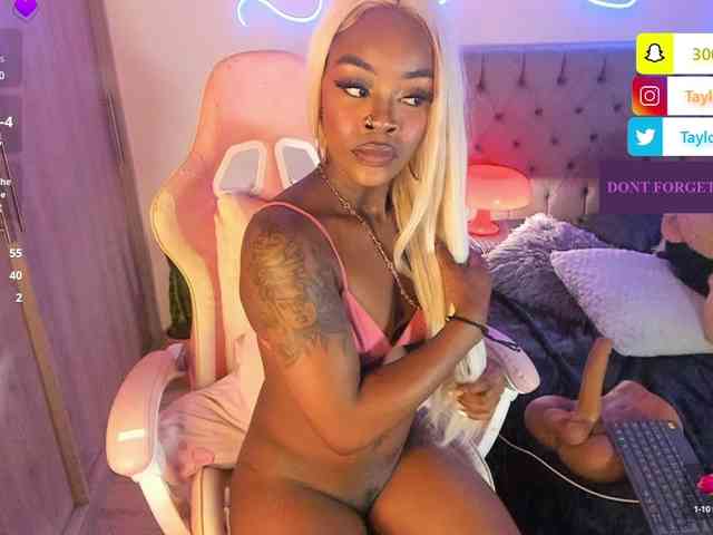free live chat Miss-west