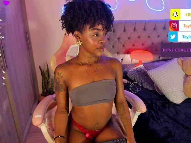 Miss-west webcam
