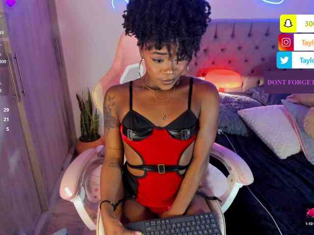 Miss-west webcam