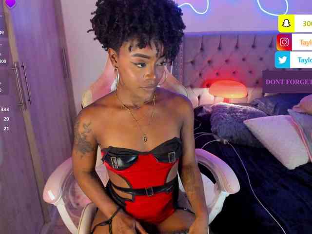 Miss-west webcam
