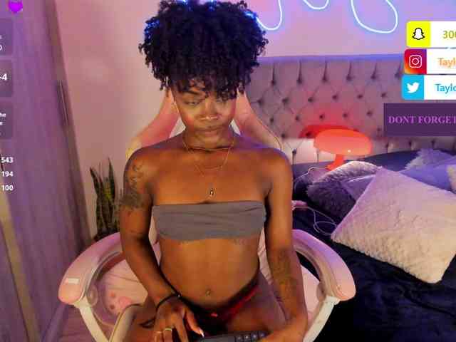 Miss-west webcam