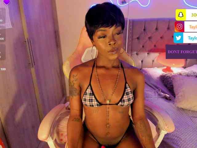 Miss-west webcam