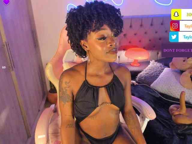 Miss-west webcam