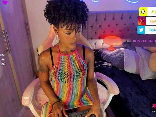 Miss-west webcam