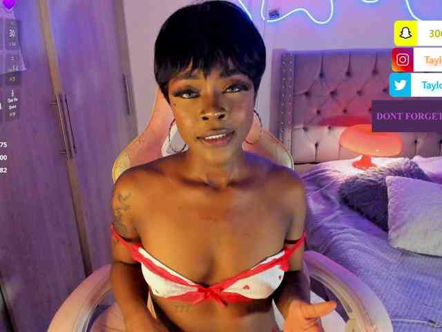 Miss-west webcam