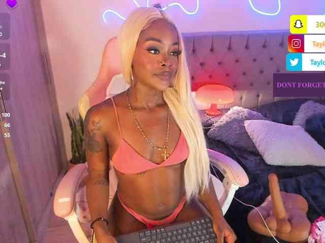 Miss-west webcam
