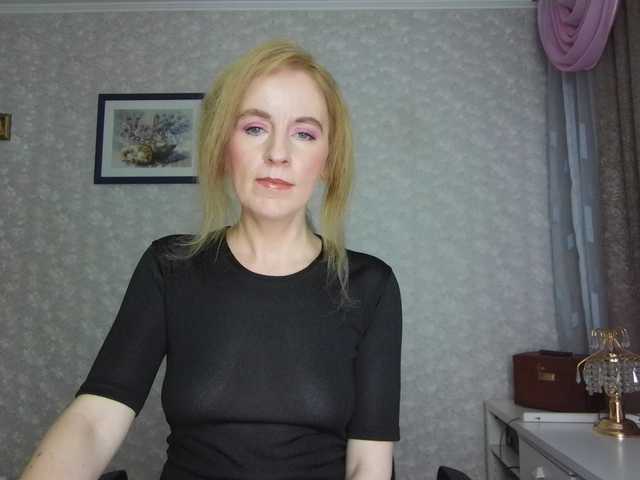 Nata85085's BongaCams show and profile