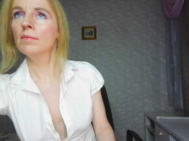 Nata85085's BongaCams show and profile