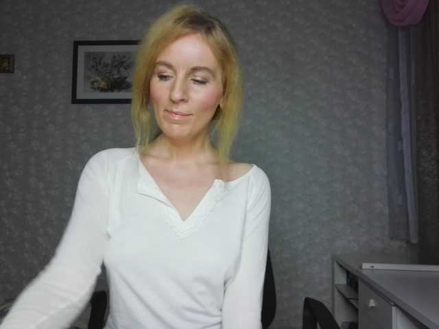 Nata85085's BongaCams show and profile