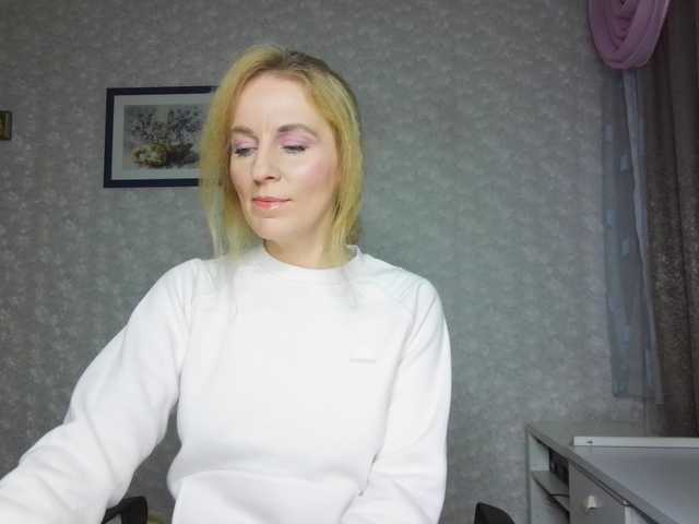 Nata85085's BongaCams show and profile