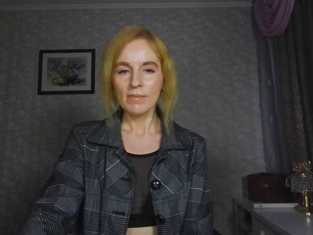 Nata85085's BongaCams show and profile