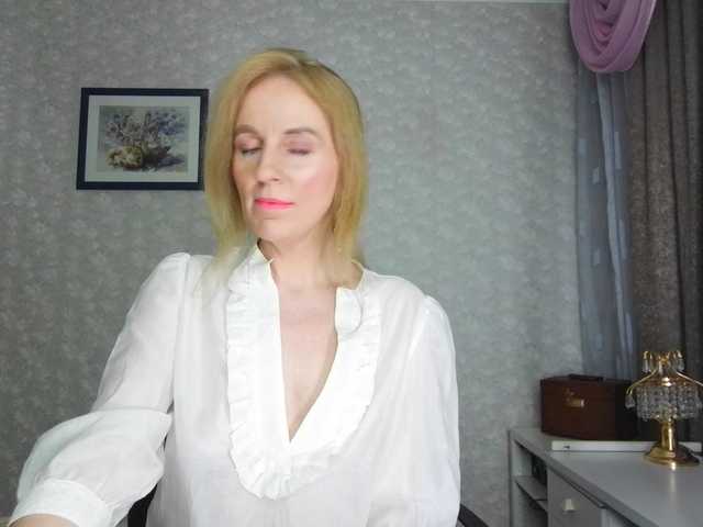 Nata85085's BongaCams show and profile