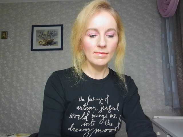 Nata85085's BongaCams show and profile