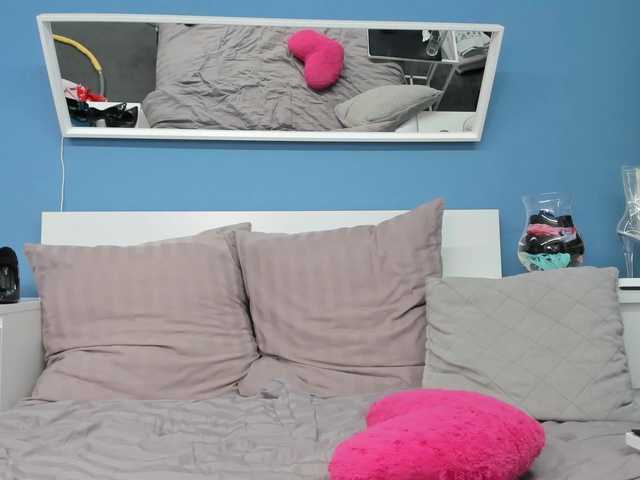 IzzyMendosa's BongaCams show and profile