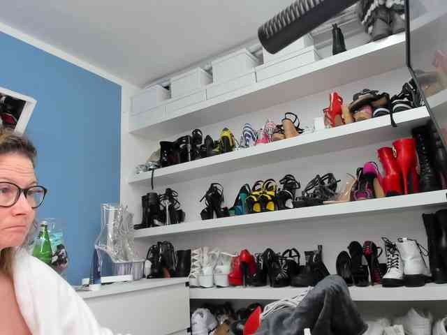 IzzyMendosa IzzyMendosa