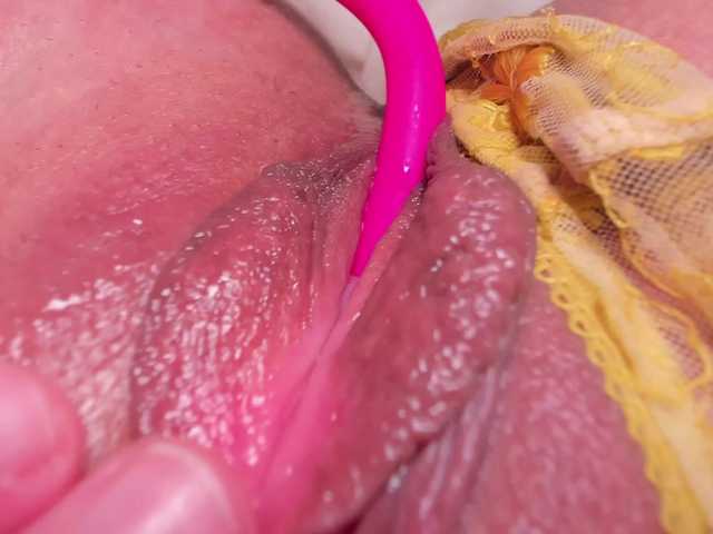 teeencute's BongaCams show and profile