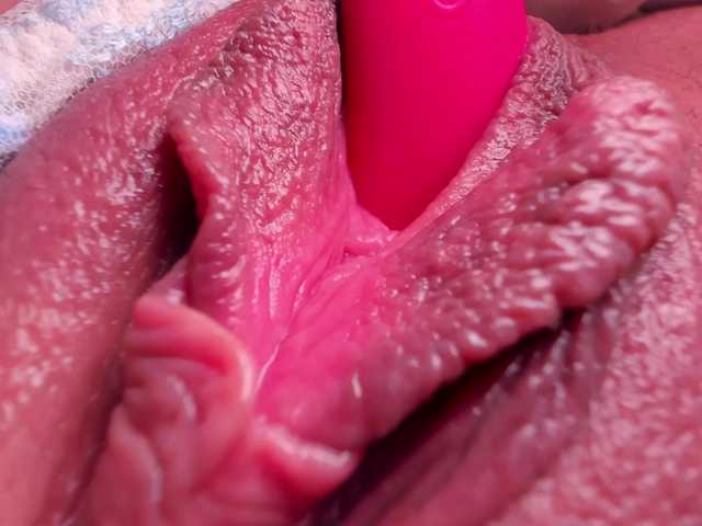 teeencute's BongaCams show and profile