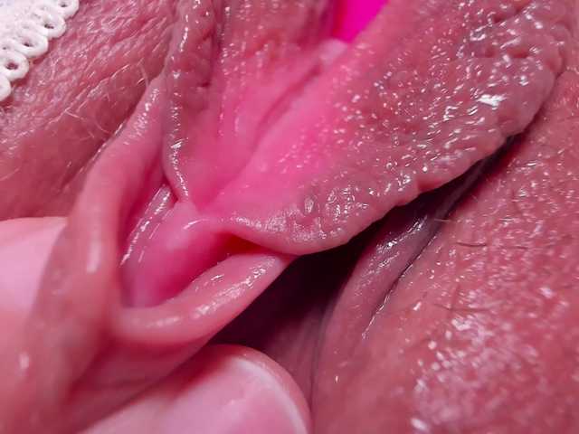 teeencute's BongaCams show and profile