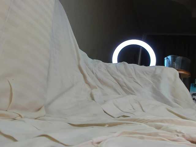 teeencute's BongaCams show and profile