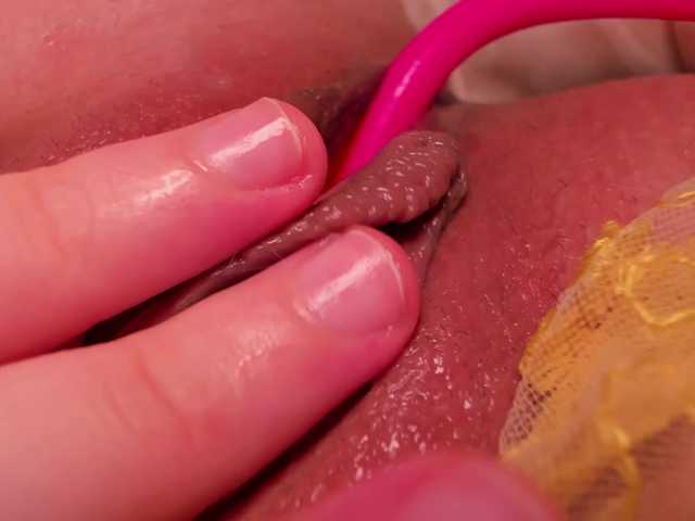 teeencute's BongaCams show and profile