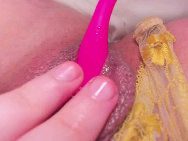 teeencute's BongaCams show and profile