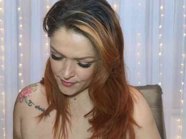 BigAsskattaleya webcam