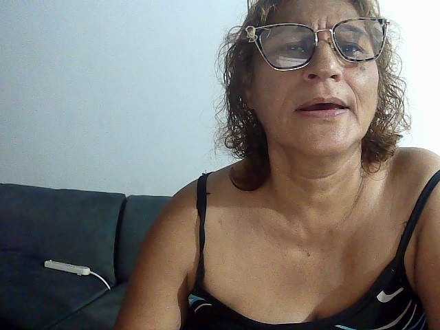 charrysexy's BongaCams show and profile